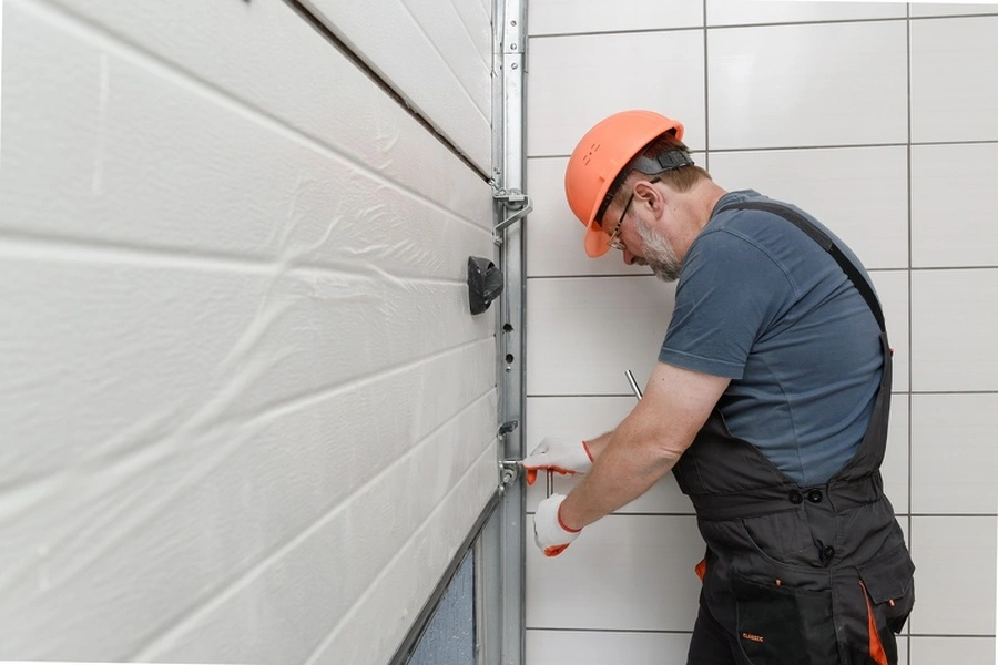 Choosing The Right Garage Door For Your Home Installation in Pearland, TX